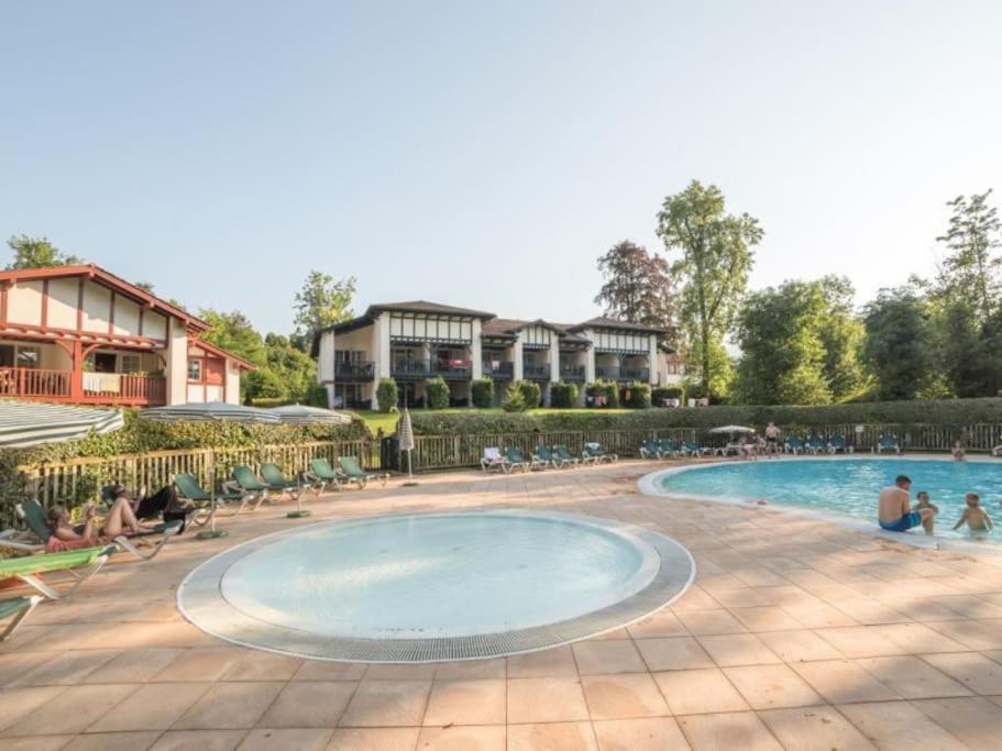 1-Appt Avec Piscine A St-Jean Pays-Basque Appartement Uhart-Cize Buitenkant foto